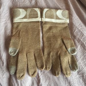 Coach knit tech gloves gold logo